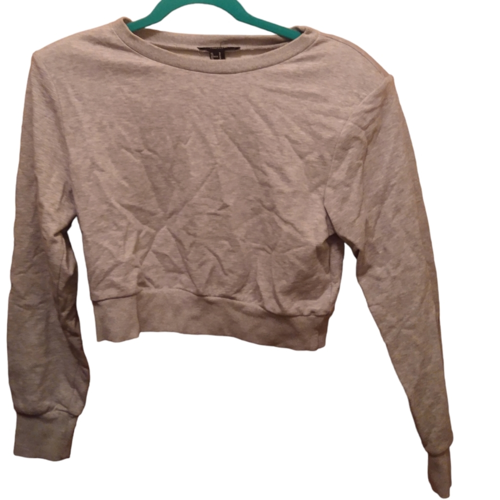 Forever 21 Grey shoulder padded cropped shirt